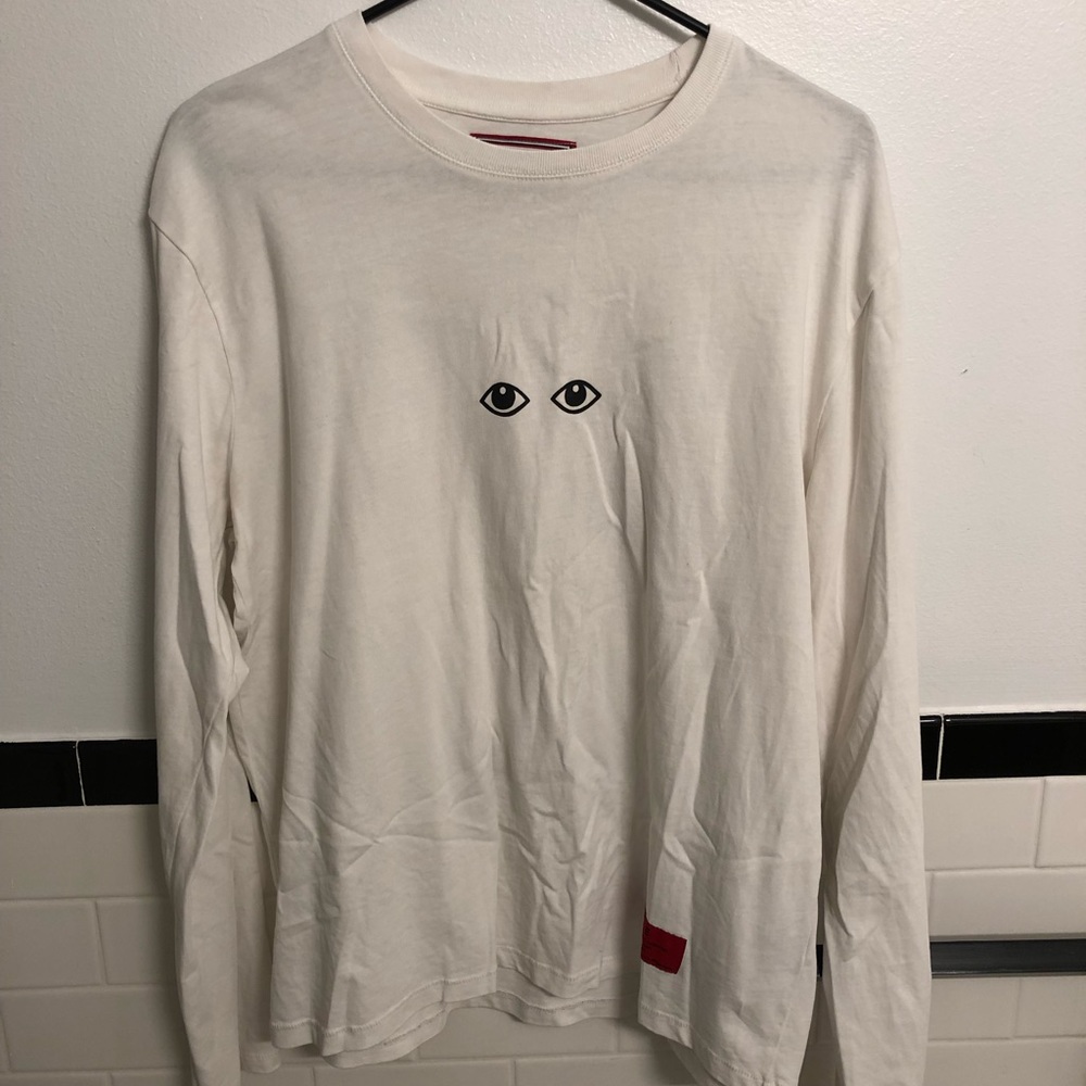 CHNGE Long Sleeve T-Shirt - Size Medium